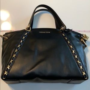 Michael Kors Sadie Large Shoulder Top Zip Handbag